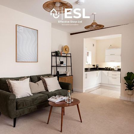 Elegant Apartment On Historic Cobbled High St Shrewsbury Town Centre Buitenkant foto